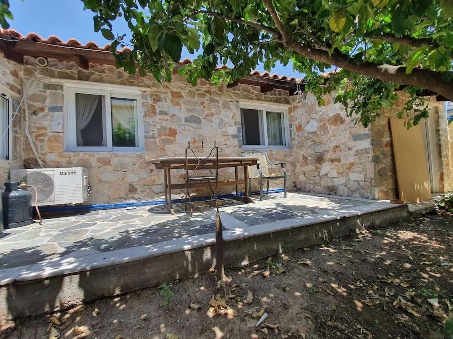 Confortable House In Nature Apartment Fofola Bagian luar foto